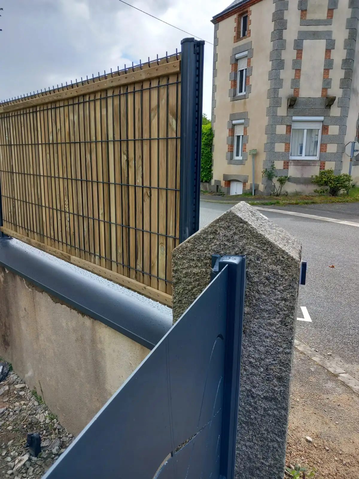 clotures-jm-ouvertures-les-herbiers (8) clotures-jm-ouvertures-les-herbiers (8)