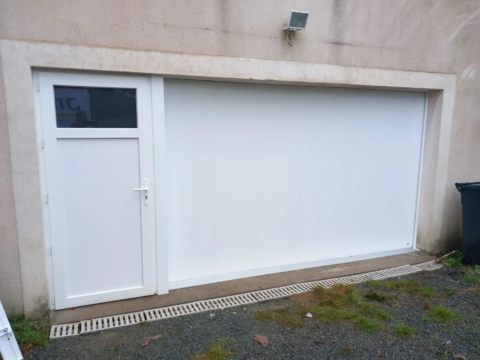 portes-garage-jm-ouvertures-les-herbiers (8)