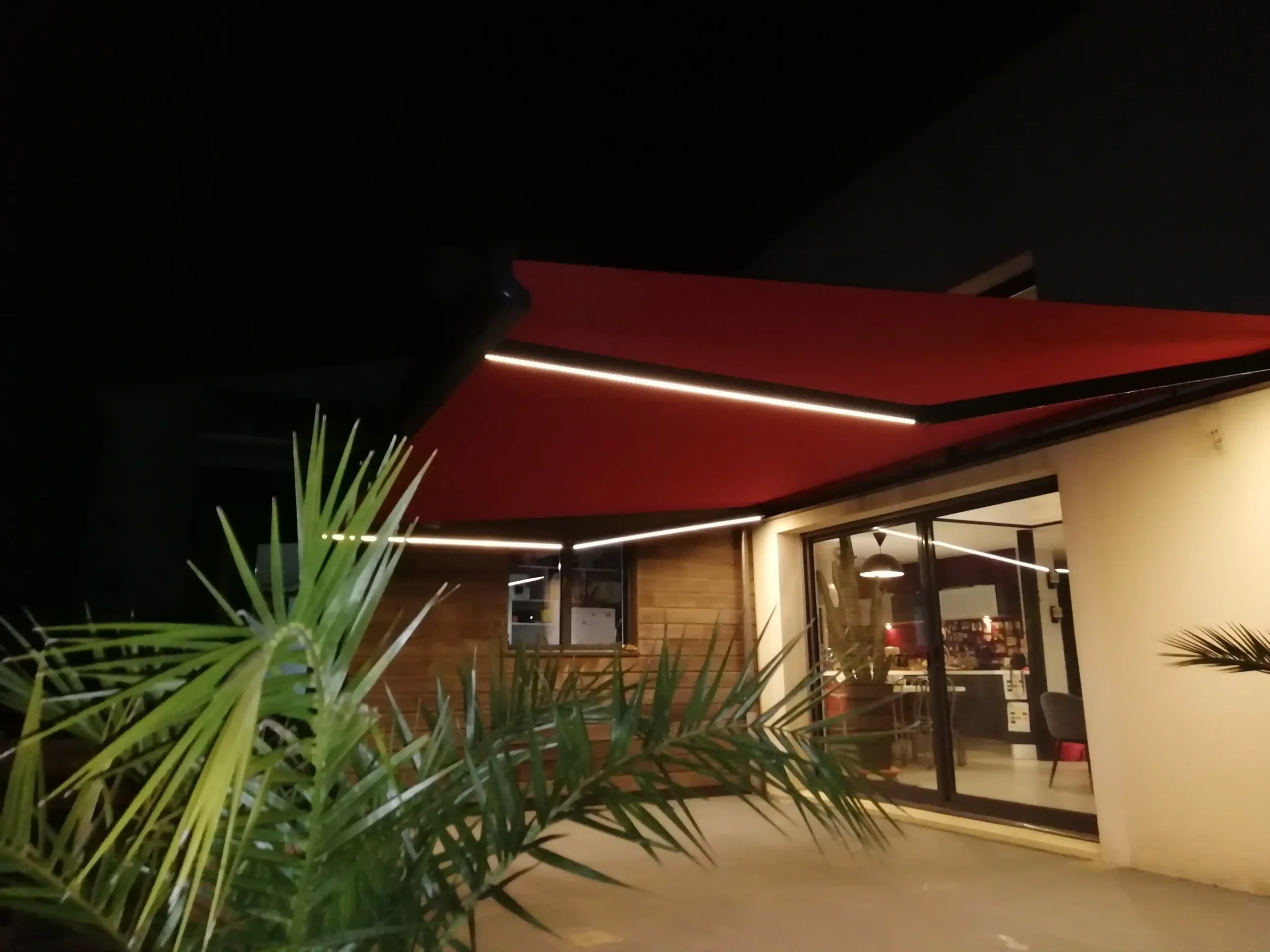 stores-bannes-jm-ouvertures-les-herbiers (9) stores-bannes-jm-ouvertures-les-herbiers (9)