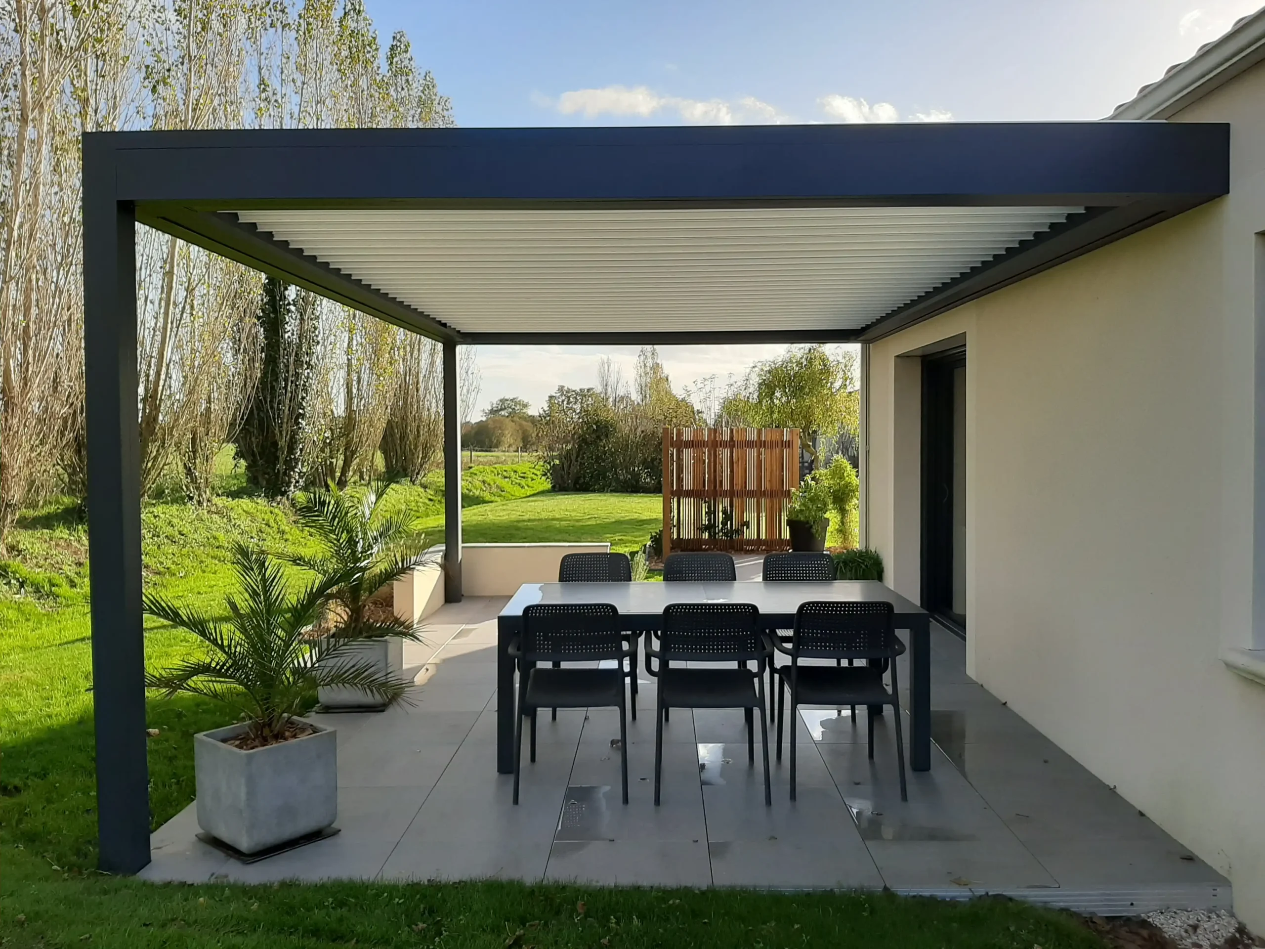 pergolas-jm-ouvertures-les-herbiers (2) pergolas-jm-ouvertures-les-herbiers (2)